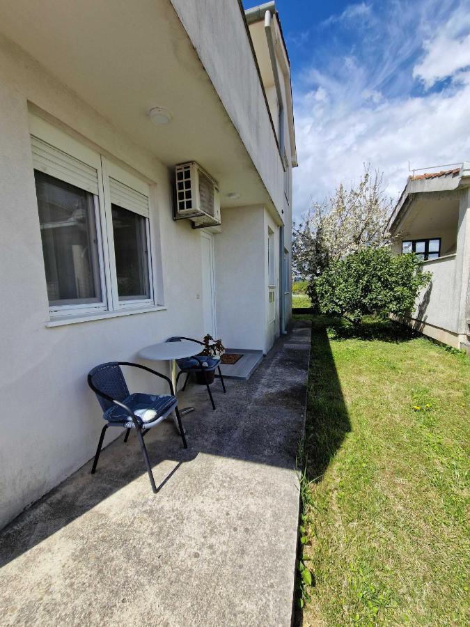 Apartment Melody Metković Esterno foto